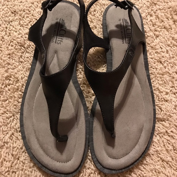 cliffs by white mountain flip flops